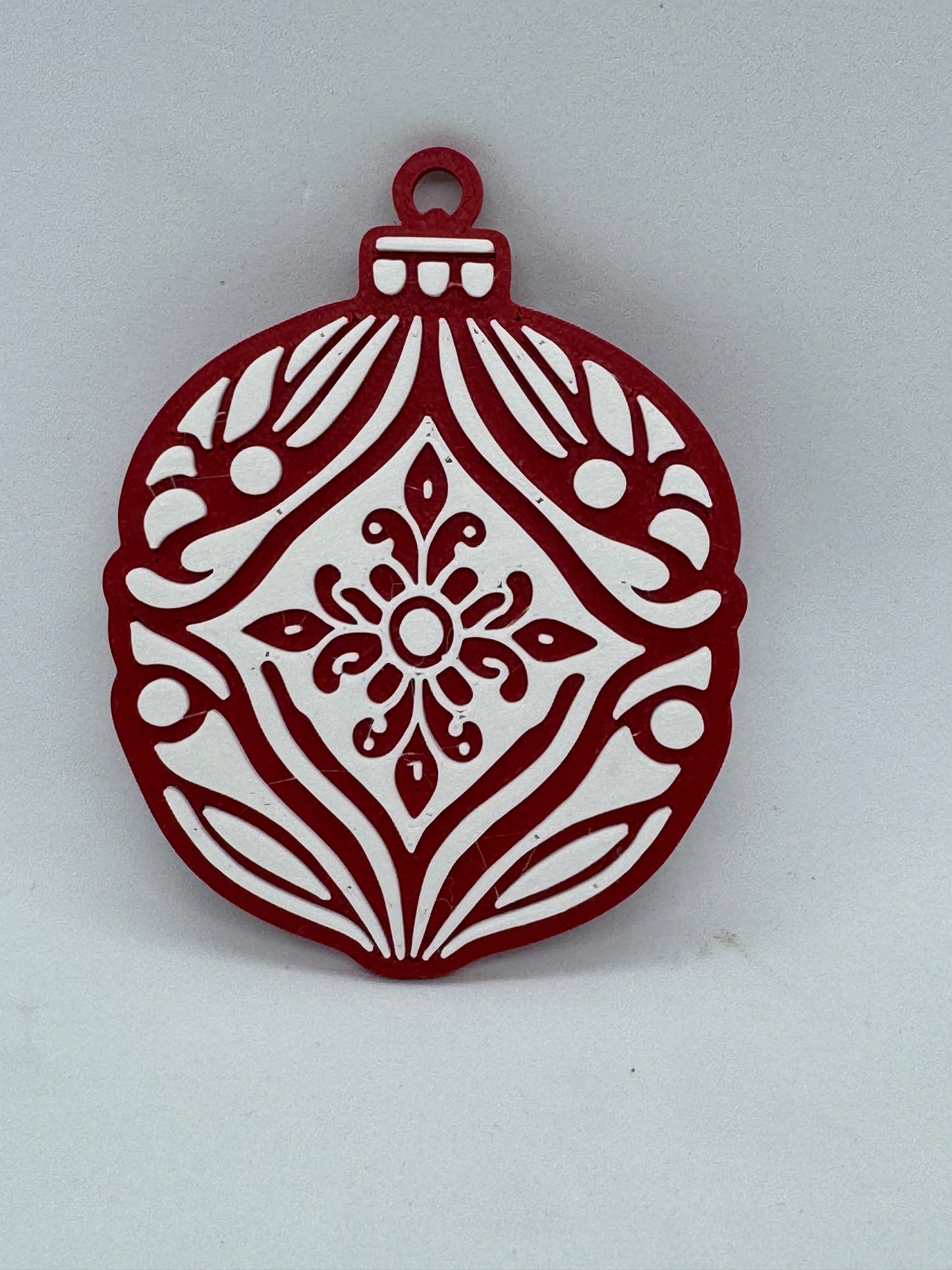 Rustic Red & White Christmas Ornament Set of 10 – Festive Holiday Tree Decorations