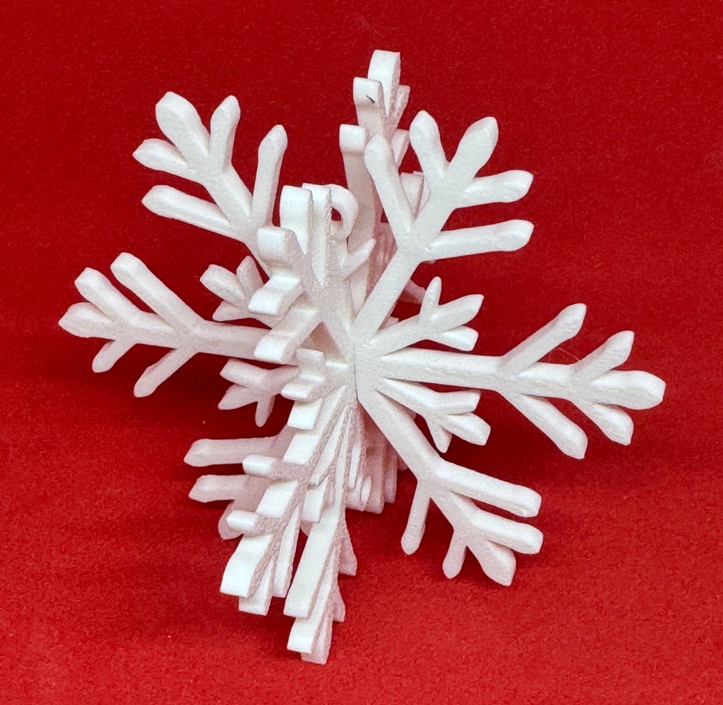 3D Snowflake Christmas Ornaments (Set of 4) – White Winter Holiday Tree Decorations