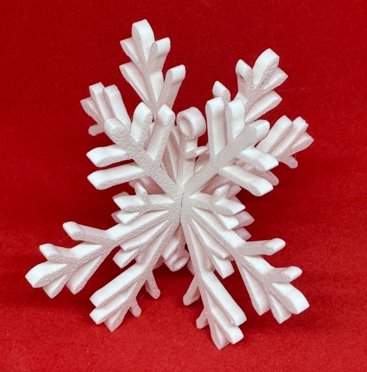 3D Snowflake Christmas Ornaments (Set of 4) – White Winter Holiday Tree Decorations