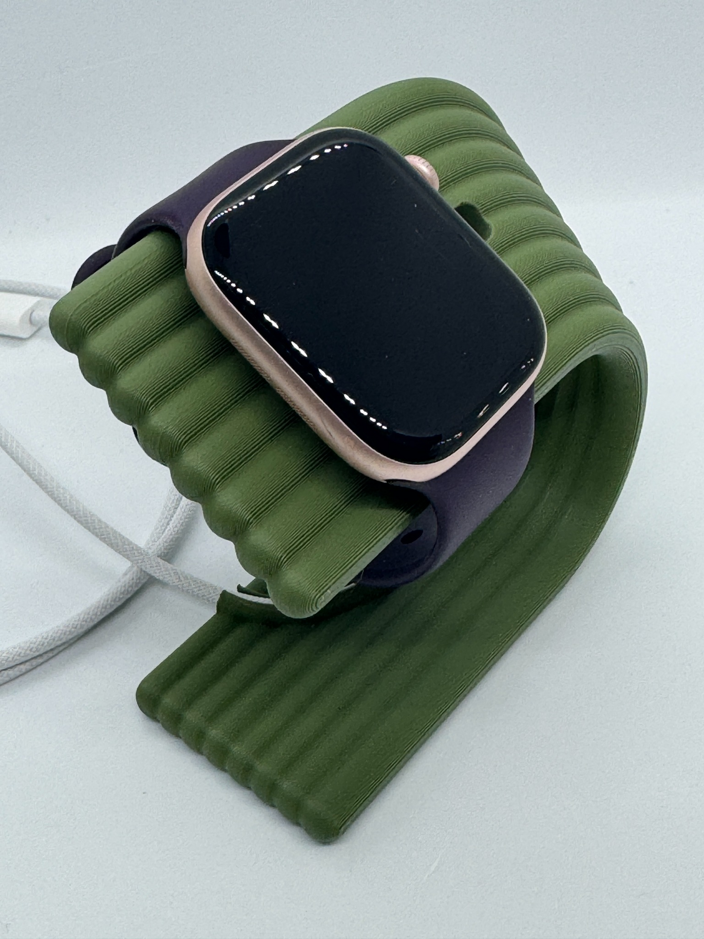 Apple Watch Stand – Minimalist Charging Dock - Sleek, Stylish, and Functional