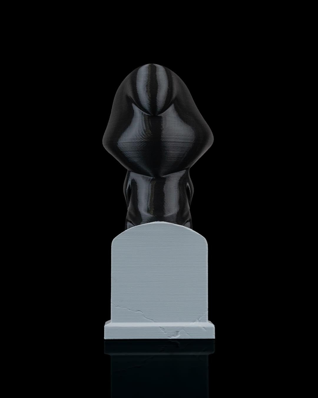Grim Reaper Figurine – Cute Skeleton Drinking Milkshake – Spooky Gothic Desk Buddy – Funny RIP Tombstone Collectible – Halloween Shelf Decor